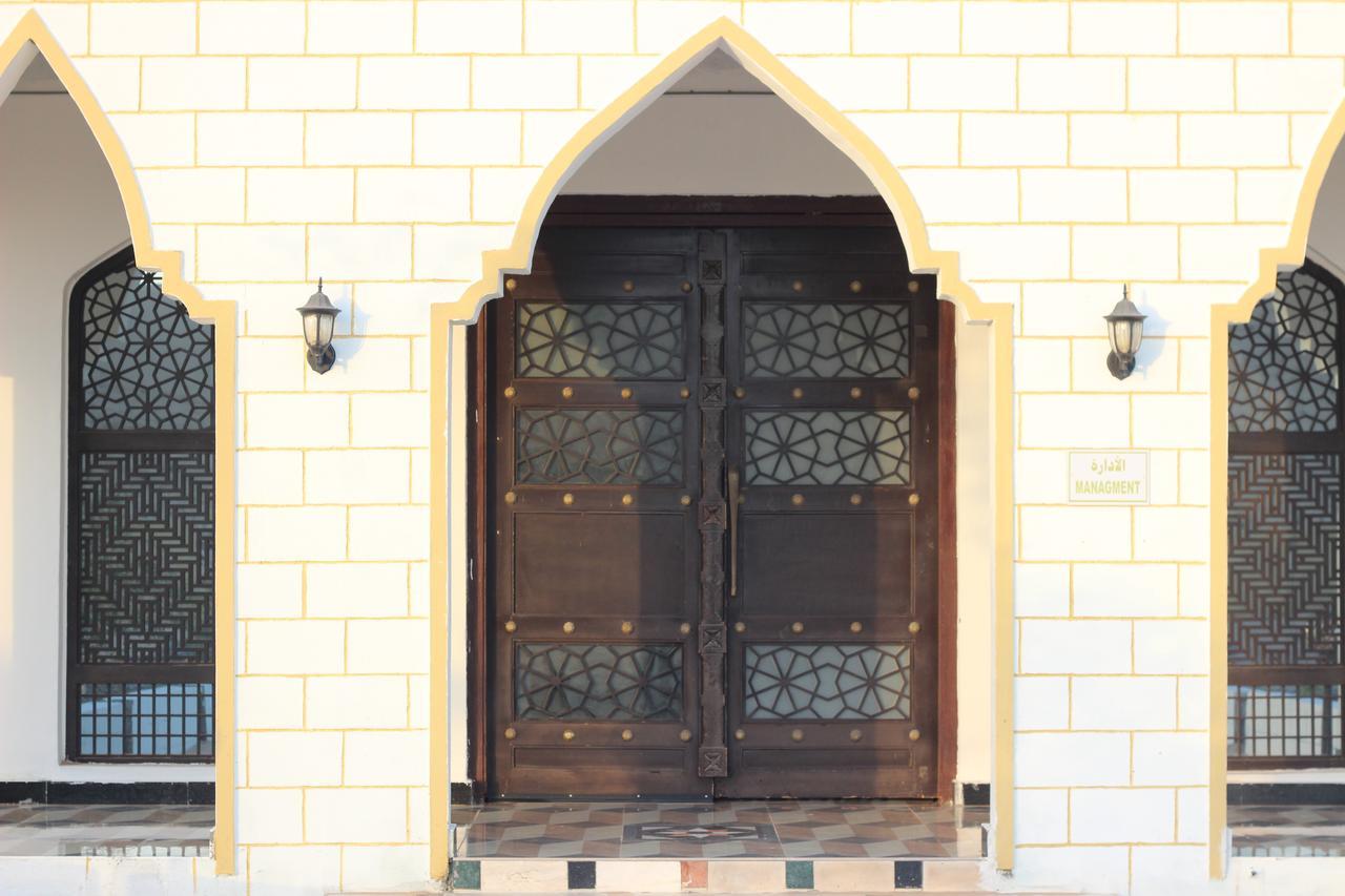 Hotel Golden Palm Oasis Fulayj al Masha'ikh Exteriér fotografie